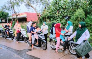 Berkah Ramadhan 1447 H, DPC Perempuan Bangsa Indramayu Tebar Ratusan Takjil
